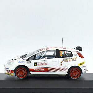 yzzr[@͌^ԁ@ԁ@[VOJ[ ~j`AJ[tBAbgOfvgAogXP[flbg[Nminiature voiture fiat grande punto s2000 abarth echelle 143 s 2000 modele ixo