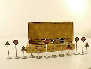 yzzr[@͌^ԁ@ԁ@[VOJ[ {bNX{bNXIdinky toys gb n 771 international road signs panneaux signalisation boite box