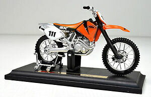 yzzr[@͌^ԁ@ԁ@[VOJ[ XP[I[goCIWfktm 520 sx echelle 118 orange modeles de moto de maisto
