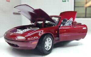 �y���������z�z�r�[�@�͌^�ԁ@�ԁ@���[�V���O�J�[ �X�P�[���_�[�N���b�h�}�c�_���[�m�X�J�u���I�����f��echelle 124 rouge fonce mazda mx5 mk1 eunos cabriolet miata motormax voiture modele