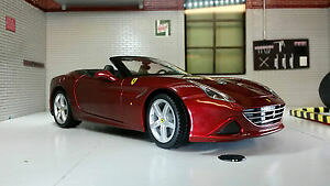 yzzr[@͌^ԁ@ԁ@[VOJ[ JtHjA~j`AJ[tF[lgb g echelle 124 2014 rouge ferrari de californie t detaille voiture miniature