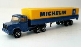 【送料無料】ホビー　模型車　車　レーシングカー チアリーダーミシュラントラックmajorette magirus michelin camion