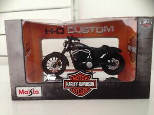 yzzr[@͌^ԁ@ԁ@[VOJ[ n[[_rbh\iCgbhXyVfI[goCmaisto 1 18 harley davidson 2012 night rod special moto modele