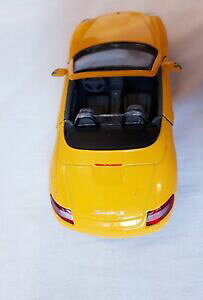 �y���������z�z�r�[�@�͌^�ԁ@�ԁ@���[�V���O�J�[ �|���V�F�{�N�X�^�[���f��porsche boxster s 13 4 jaune voiture modele kinsmart