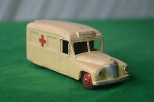 yzzr[@͌^ԁ@ԁ@[VOJ[ re[Wvintage dinky toys 253 daimler ambulance