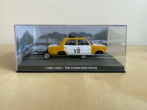 yzzr[@͌^ԁ@ԁ@[VOJ[ fJ[RNV_{heaglemoss bond in motion model car collection lada 1500 143