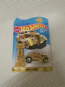 �y���������z�z�r�[�@�͌^�ԁ@�ԁ@���[�V���O�J�[ �z�b�g�z�C�[��hot wheels diecastpass n gassermew