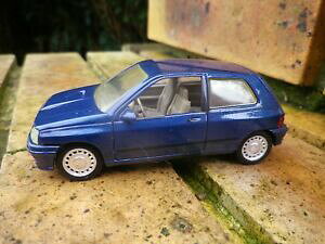 yzzr[@͌^ԁ@ԁ@[VOJ[ tXm[NI{bNXsolido france 143 renault clio 16s de 1990 comme neuf sans boite, voir photos