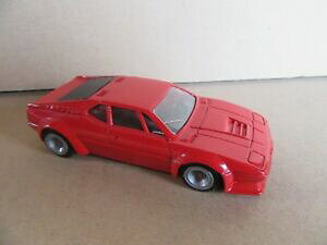 yzzr[@͌^ԁ@ԁ@[VOJ[ AVFbg529h solido hachette bmw m1 rouge 143