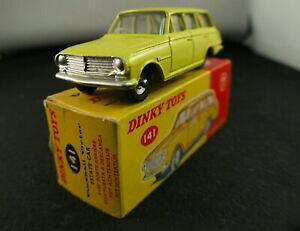 �y���������z�z�r�[�@�͌^�ԁ@�ԁ@���[�V���O�J�[ �{�b�N�X�r�N�^�[�G�X�e�[�gdinky toys gb 141 vauxhall victor estate car en boite nmib