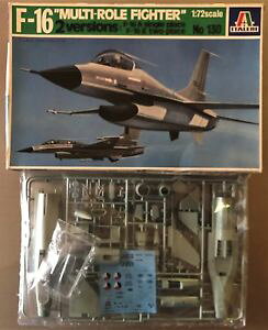 �y���������z�z�r�[�@�͌^�ԁ@�ԁ@���[�V���O�J�[ �}���`���[���t�@�C�^�[�v���X�`�b�N�k�I�[���H�L�b�gitaleri 130 f16 multirole fighter 172 plastic kit nuovo