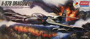 yzzr[@͌^ԁ@ԁ@[VOJ[ zr[fLbgg{hobby model kits a37b dragonfly 172