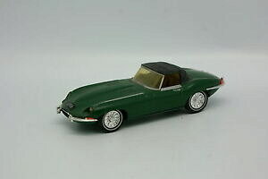 �y���������z�z�r�[�@�͌^�ԁ@�ԁ@���[�V���O�J�[ �}�b�`�W���K�[�^�C�vdinky matchbox sb 143 jaguar type e verte