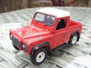 yzzr[@͌^ԁ@ԁ@[VOJ[ h[o[fBtF_[britains red land rover defender 42732 vehicule