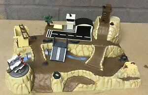 yzzr[@͌^ԁ@ԁ@[VOJ[ re[W}CN}Vog][EtbWvintage micro machines battle zone wolf ridge battleground 1991 complet