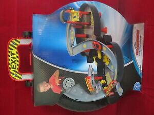 yzzr[@͌^ԁ@ԁ@[VOJ[ Q[roadsters en jeu avec voiture wilko