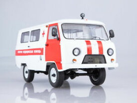 【送料無料】ホビー　模型車　車　レーシングカー maquette 118 uaz3962 ambulance