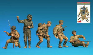 yzzr[@͌^ԁ@ԁ@[VOJ[ \C_[vX`bNLbgfsoviet soldiers riders figure plastic kit 135 model miniart