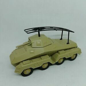 yzzr[@͌^ԁ@ԁ@[VOJ[ WIsolido sd kfz 232 vehicule blinde reconnaissance radio