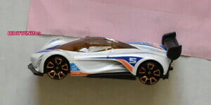 【送料無料】ホビー 模型車 車 レーシングカー ホットホイールマツダホワイトバルクhot wheels 2012 plus rapide de ever mazda furai 610 blanc en vrac avec
