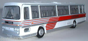 �y���������z�z�r�[�@�͌^�ԁ@�ԁ@���[�V���O�J�[ �j���[�T�E�X�E�F�[���Y�p�m���}�G���[�gefegalles du sud transport nbc plaxton panorama elite 15712