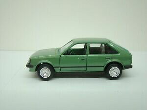 �y���������z�z�r�[�@�͌^�ԁ@�ԁ@���[�V���O�J�[ �K�}�I�y�������W��gama opel kadett 13l s limousine 1979 143 ancien