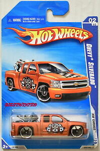 【送料無料】ホビー 模型車 車 レーシングカー ホットホイールガレージシボレーシルバラードオレンジhot wheels 2010 hw garage chevrolet silverado orange