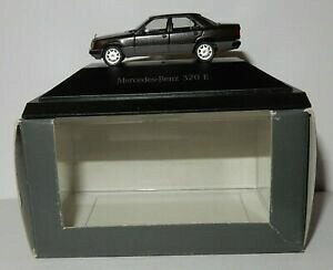 【送料無料】ホビー 模型車 車 レーシングカー マイクロホメルセデスベンツボックスダークブラウンメタルmicro herpa ho 187 mercedesbenz 320 e marron fonce metal in box