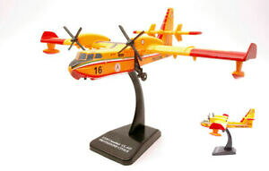 �y���������z�z�r�[�@�͌^�ԁ@�ԁ@���[�V���O�J�[ �~�j�`���A�{���o���f�B�Aeminiature avion bombardier cl415 protection civile 1110 modelisme static