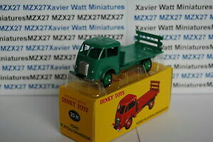 �y���������z�z�r�[�@�͌^�ԁ@�ԁ@���[�V���O�J�[ �����[�X�A�g���X�t�H�[�hvoiture reedition dinky toys atlas 25h ford plateau brasseur