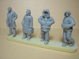 【送料無料】ホビー 模型車 車 レーシングカー セット4 figurines 143 set 177 le grand froid vroom a peindre pour norev