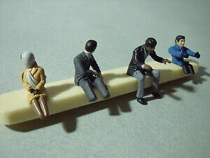 �y���������z�z�r�[�@�͌^�ԁ@�ԁ@���[�V���O�J�[ �h���C�o�[�h���C�o4 figurines 143 set 11 conducteurs car drivers vroom unpainted figure