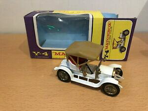 �y���������z�z�r�[�@�͌^�ԁ@�ԁ@���[�V���O�J�[ �I�y���J�b�g�}�b�`���f��matchbox models of yesteryeary4 opel coupe