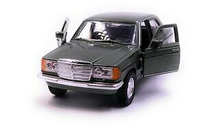 yzzr[@͌^ԁ@ԁ@[VOJ[ xcNXXP[O[fmercedesbenz classe e w123 vert maquette de voiture auto echelle 13 4