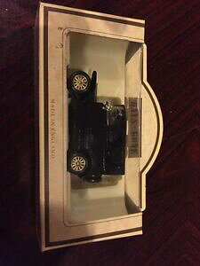 �y���������z�z�r�[�@�͌^�ԁ@�ԁ@���[�V���O�J�[ �{�b�N�X�t�H�[�h���f��days gone moule noir ford model t en boite