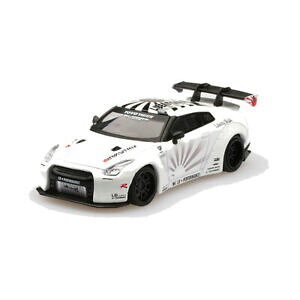 yzzr[@͌^ԁ@ԁ@[VOJ[ frnh~jtsmmodels 64 nissan gtr r35 liberte walk rhd blanc mini gt 164 neuf