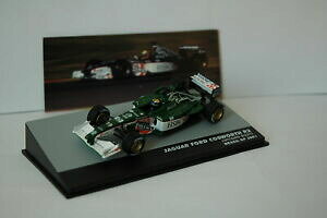 yzzr[@͌^ԁ@ԁ@[VOJ[ uWtH[~WK[tH[hRX[XueBvoiture f1 bresil formule 1 jaguar ford cosworth r2 lburti 2001 143 eaglemoss