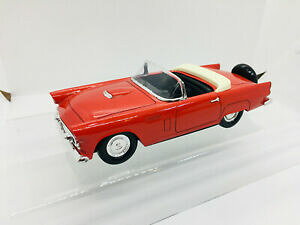 【送料無料】ホビー 模型車 車 レーシングカー ビンテージミラボックスフォードサンダーバードレッドvintage mira 124 ford thunderbird rouge en boite tres bon etat