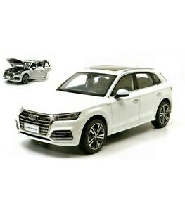 yzzr[@͌^ԁ@ԁ@[VOJ[ AEfBzCgaudi q5 l 2018 white 118