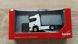 【送料無料】ホビー 模型車 車 レーシングカー スカニアherpa 307642 187 scania cr20 nd zugmaschine blanc neuf