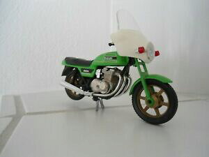 �y���������z�z�r�[�@�͌^�ԁ@�ԁ@���[�V���O�J�[ suzuki gsx 1000 de guiloy dans 118