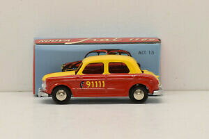 yzzr[@͌^ԁ@ԁ@[VOJ[ x{bNXAVFbgtBAbg^NV[fiat 1100 nuova taxi de bern mercury hachette 148 neuf en boite