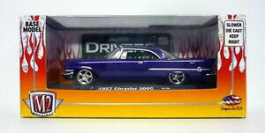 �y���������z�z�r�[�@�͌^�ԁ@�ԁ@���[�V���O�J�[ �}�V���N���C�X���[m2 machines 1957 chrysler 300c r6 autodrivers moule voiture 2010