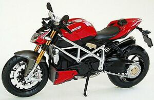 yzzr[@͌^ԁ@ԁ@[VOJ[ hDJeBducati streetfighter s 112 maisto p31188