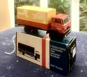 �y���������z�z�r�[�@�͌^�ԁ@�ԁ@���[�V���O�J�[ �X�P�[�����C�I��echelle 150 lion car daff 20002200