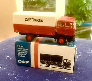 �y���������z�z�r�[�@�͌^�ԁ@�ԁ@���[�V���O�J�[ �X�P�[�����C�I��echelle 150 lion car daff2800