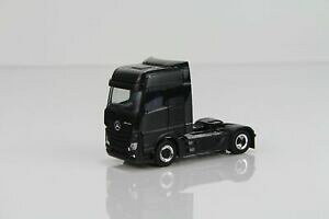 yzzr[@͌^ԁ@ԁ@[VOJ[ ANgXg^[herpa mb actros 11 gigaspace tracteur noir cotesh10292