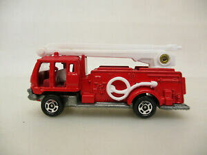 yzzr[@͌^ԁ@ԁ@[VOJ[ g~Jx09446 tomica squrt fire engine, 1110, tres bon etat
