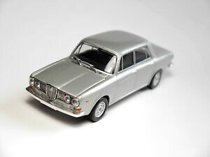 yzzr[@͌^ԁ@ԁ@[VOJ[ A[`Vo[^bNX^[C`AWlancia 2000 berlina limousine en argent argentin silver metallic, starline 143