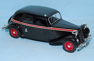 �y���������z�z�r�[�@�͌^�ԁ@�ԁ@���[�V���O�J�[ �l�b�g���[�N�V�g���G���g�V�����}�h���b�h�^�N�V�[18431 altaya ixo citroen traction 11 cv taxi madrid 1955 143